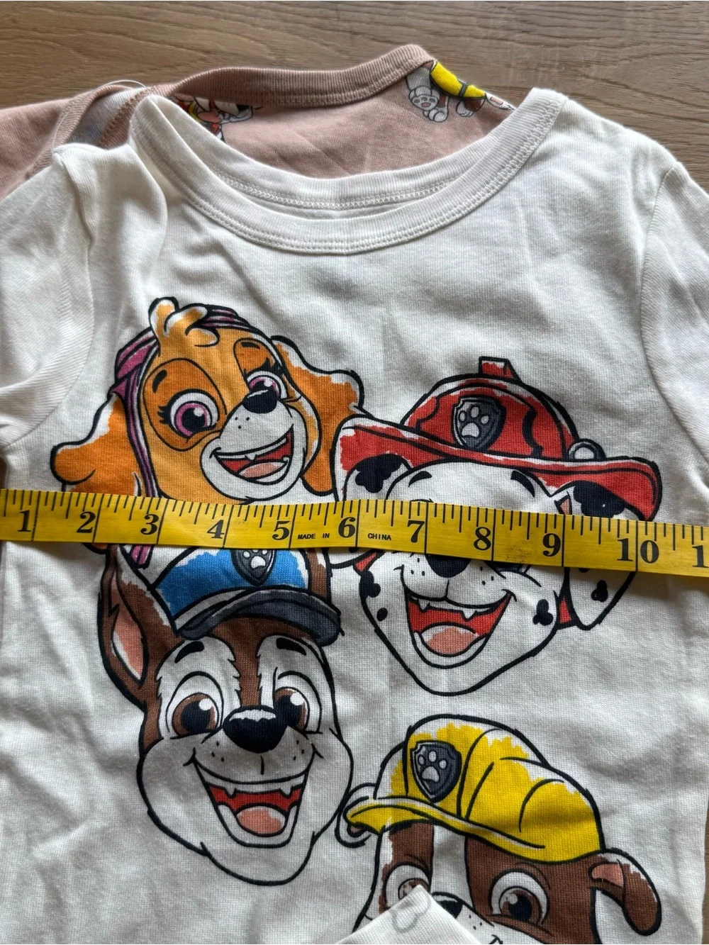 Paw Patrol Two-Piece Pajama Set White brown Character Print 5T short sleeves nwt